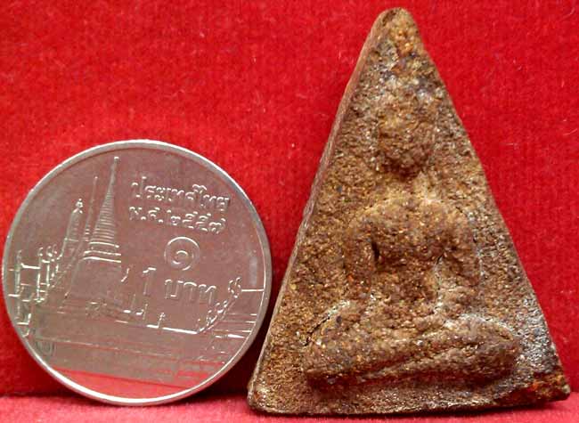 *พิมพ์นางพญา เนื้อดิน*