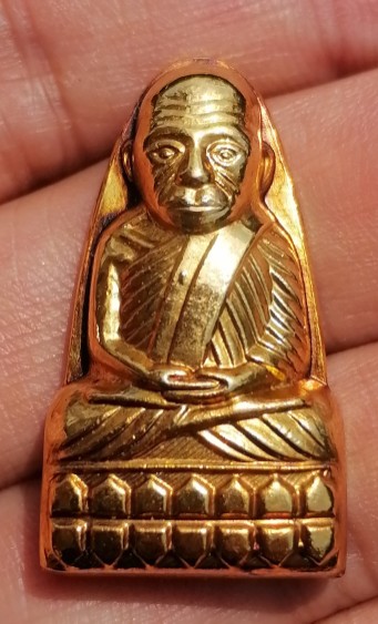 หลวงปู่ทวด วัดช้างให้ ปี 2508 พิมพ์หน้าวานร เนื้อกะไหล่ทอง จ.ปัตตานี เคาะเดียว(6)   