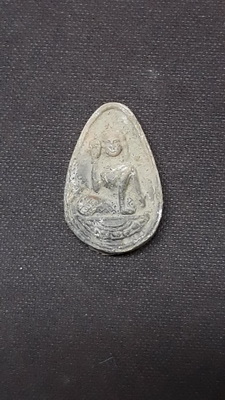 นางกวักโชคลาภ หลวงปู่ทิม วัดละหารไร่ เนื้อผสมผงพราย บรรจุกรุ ผสมผงเก่ามากมาย สวยเดิมน่าเก็บครับ