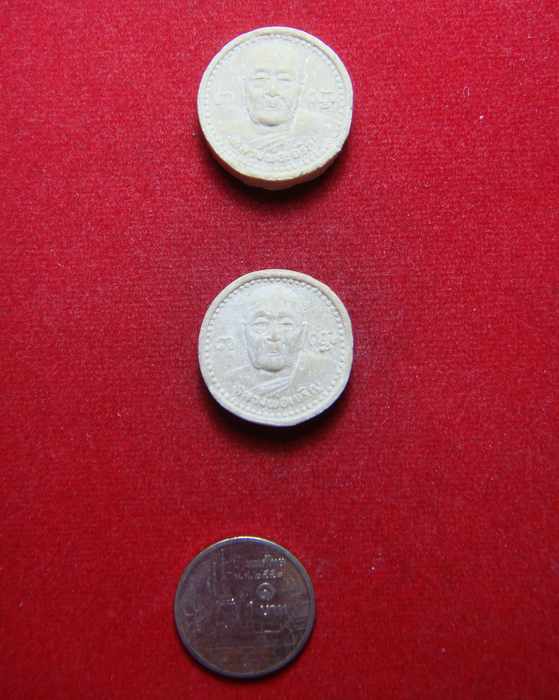 พระผง หลวงพ่อเจริญ ปภาโส วัดหนองนา (วัดธัญญวารี) อ.ดอนเจดีย์ จ.สุพรรณบุรี (2 องค์) 