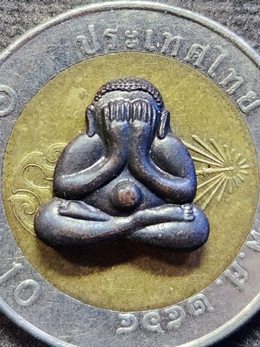 วัดบางบ่อ สมุทรปราการ ปิดตาหลังรูปเหมือน หลวงปู่ชาญ  เจริญพร 100ปี 