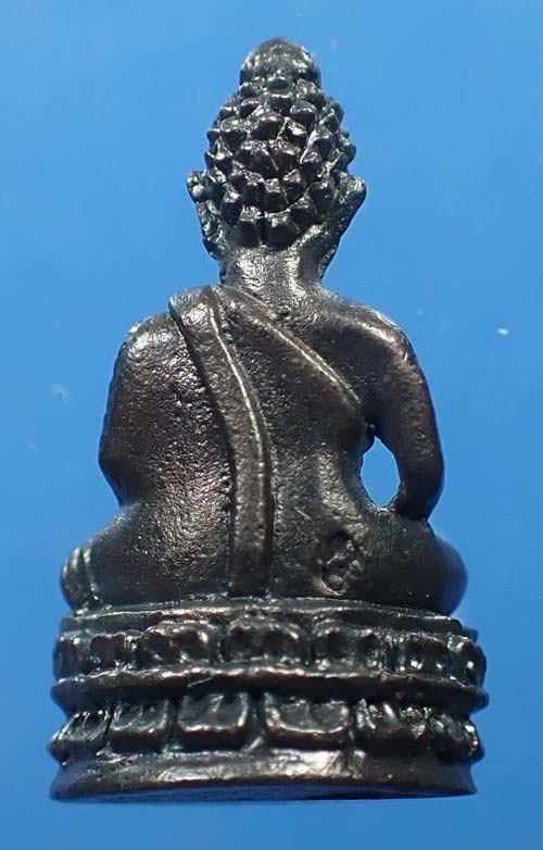 พระชัยวัฒน์ หลวงปู่ชา วัดหนองป่าพง รุ่นแรก นวโลหะกลับดำ สวยกริ๊บสุด ๆ+บัตรรับรองพระแท้*9