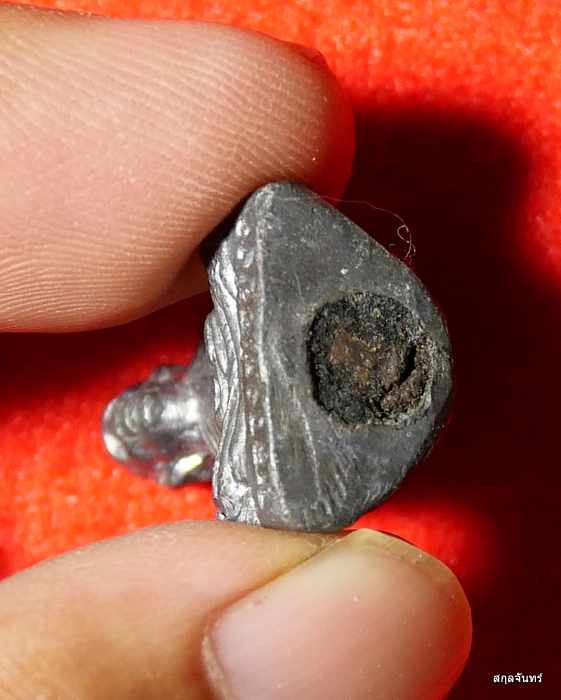 รูปหล่อ หลวงพ่อย้งค์ วัดหาดเจ้าสำราญ เพชรบุรี