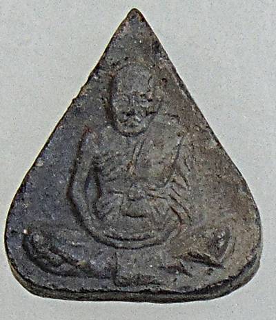 ๒๐ พระรูปเหมือนเนื้อดินองค์เล็ก หลวงพ่อชื้น วัดญาณเสน อยุธยา