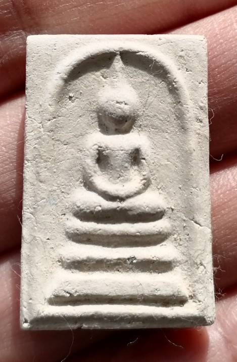 พระสมเด็จบางขุนพรม ปี 2531 พิมพ์ทรงเจดีย์ สวยๆพร้อมกล่องเดิม เคาะเดียว   