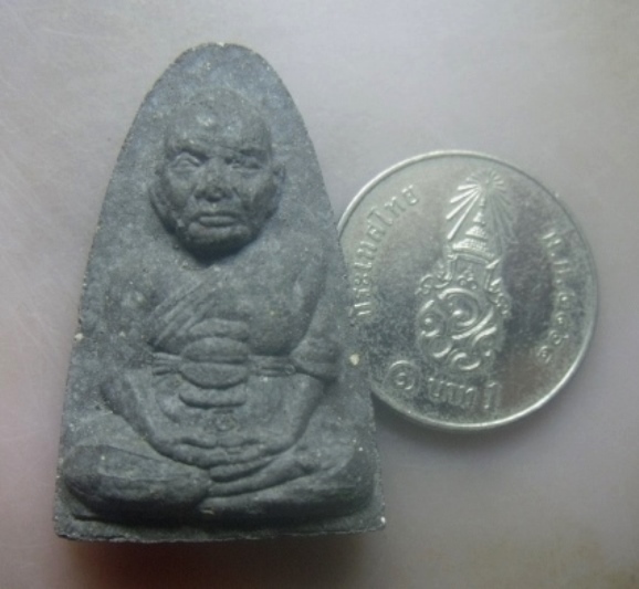 **เบาๆ**พระรูปเหมือนเนื้อว่าน พ่อท่านนวล วัดไสหร้า รุ่น บารมีพ่อท่านนวลเมตตามหาอุด จ.นครศรีฯ**สวยๆ