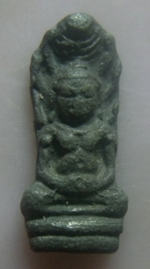 **เบา​ๆ​**พระนาคปรก เนื้อชินตะกั่ว หลังลายผ้า เก่าๆ ไม่ทราบที่**เนื้อจัด สวยๆ เชิญชมครับ 