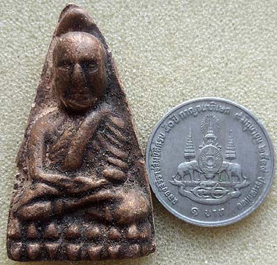 พระติดแผง พิมพ์ลป.ทวด เหยียบน้ำทะเลจืด