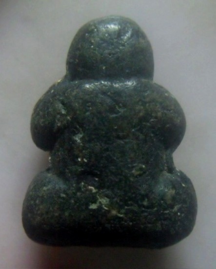 **เบาๆ**พระปิดตาเนื้อผงจุ่มรัก พิมพ์วัดสะพานสูง เก่า ไม่ทราบที่**เนื้อจัด สวยๆ เชิญชมครับ