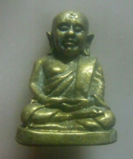 **เบา​ๆ​**รูปหล่อหลวงพ่อเงิน วัดบางคลาน เนื้อทองผสม เก่าๆ**เนื้อจัด สวยๆ เชิญชมครับ