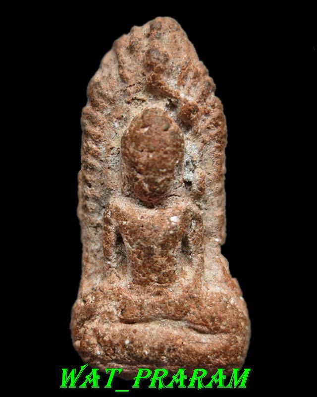 พระเนื้อดินเผาผสมผงพุทธคุณ พิมพ์ซุ้มนครโกษา ยุคแรก หลวงปู่ทองดำ วัดท่าทอง ปี2500