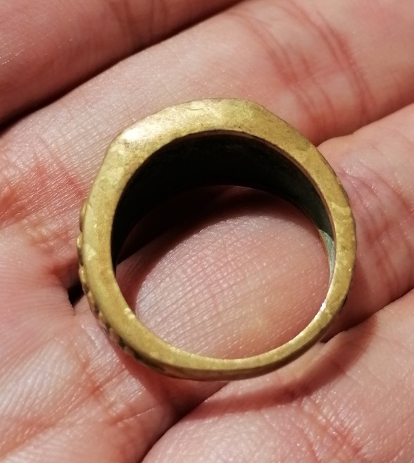 ไม่ทราบที่ ​เคาะเดียว  