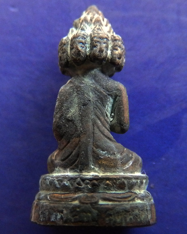 21.พระเศรษฐีนวโกฏิ เทพประทานทรัพย์ หลวงปู่คำบุ วัดกุดชมภู เนื้อทองทิพย์ ตอกโค้ด+เลข พร้อมกล่องเดิม