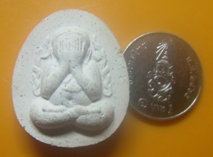 **เบาๆ**พระปิดตากนกข้าง หลังยันต์นะมหาเศรษฐี หลวงปู่โต๊ะ วัดประดู่ฉิมพลี ปี ๒๕๓๙**สวยๆ