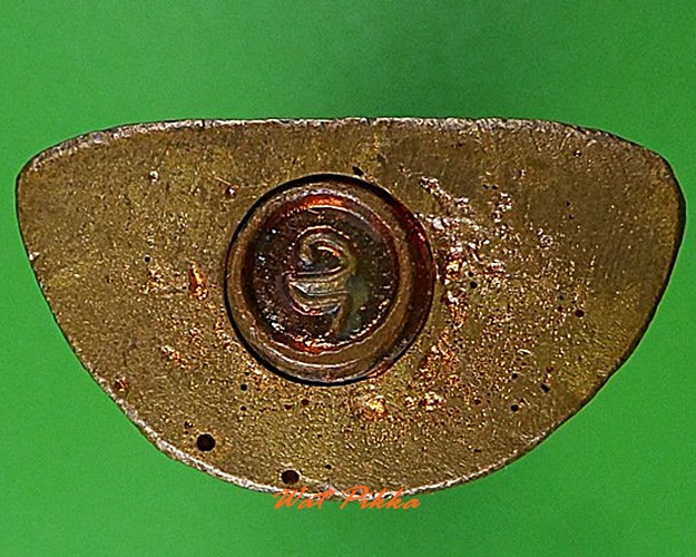 รูปหล่อหลวงพ่อธงชัย วัดหนองไม้เลื้อย กาญจนบุรี .4516.