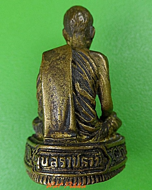 รูปหล่อหลวงปู่สวน วัดนาอุดม อุบลราชธานี  .4699.