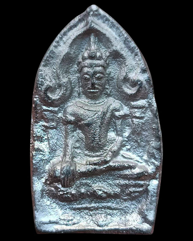 4.พระยอดขุนพลหล่อพิมพ์อยุธยา หลวงพ่อฑูรย์ วัดโพธินิมิตร เนื้อชิน พ.ศ. 2527 สูง 5 ซ.ม. สร้างจากเนื้อช