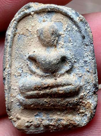 *พระกรุวัดท้ายตลาด พิมพ์เล็บมือพระสังกัจจายน์ เนื้อใบลาน*