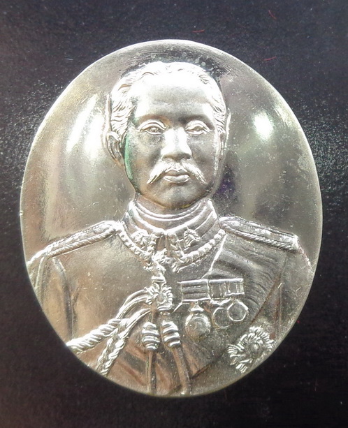 เหรียญเสด็จพ่อ ร.5 เนื้อเงิน วัดบวรนิเวศ จ.กรุงเทพ ปี 2552 สวยครับ