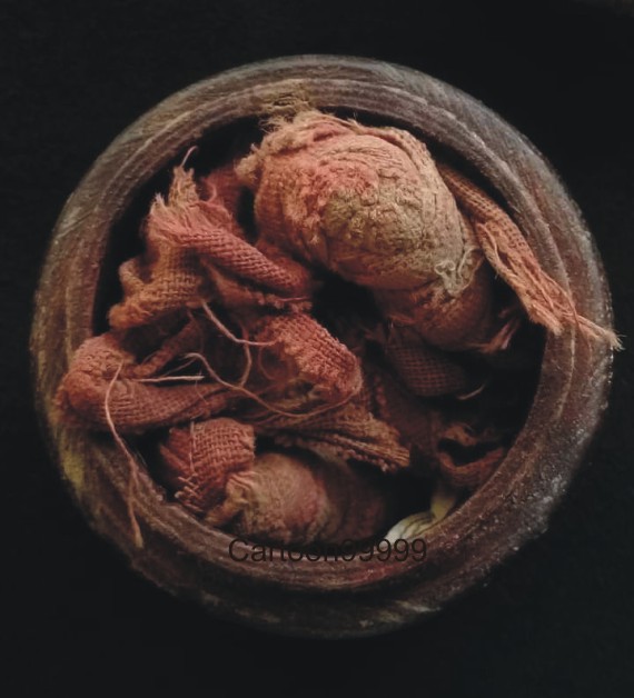 ผ้าแดงขอด ไปได้กลับได้ หลวงพ่อกวย วัดโฆษิตตาราม ชัยนาท แคล้วคลาด ป้องกัน หายากๆ ครับผม