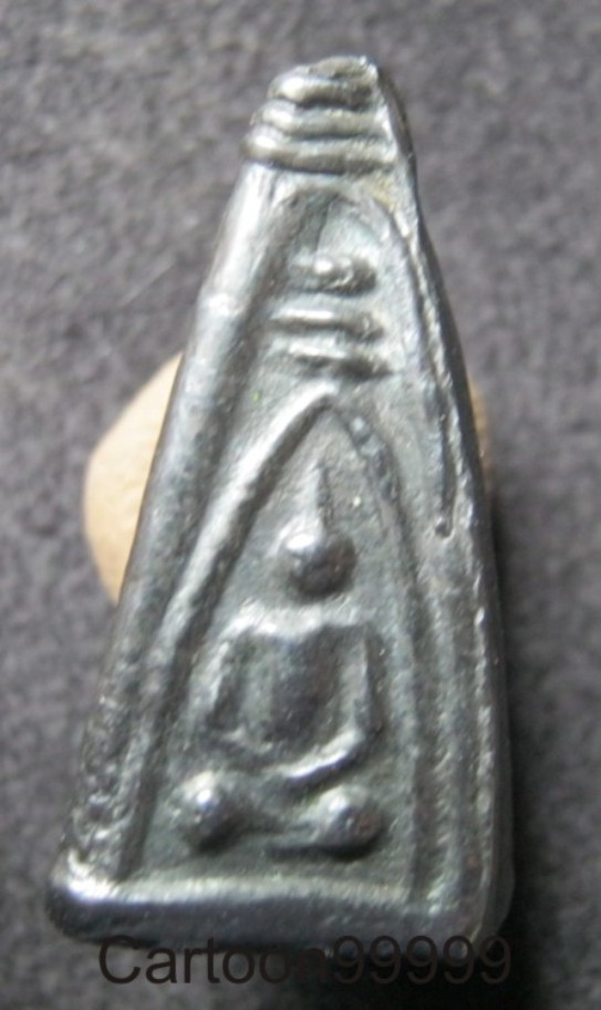 พระพรหม ๓ หน้า หลวงพ่ออี๋ วัดสัตหีบ ชลบุรีครับ เนื้อเมฆพัดครับผม