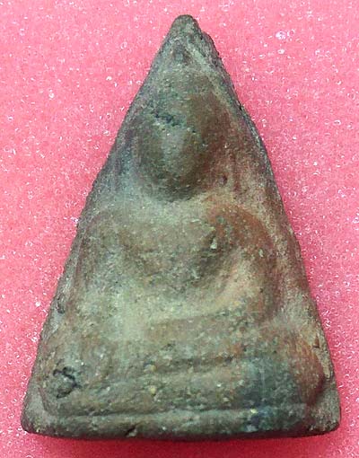 พิมพ์มารวิชัย ทรงสามเหลี่ยม เนื้อดินหยาบ