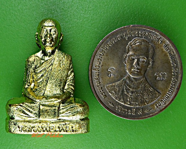 รูปหล่อกฐิน๕๐หลวงพ่อเพี้ยน วัดเกริ่นกฐิน ลพบุรี .5805.