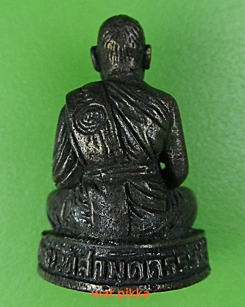 รูปหล่อหลวงพ่อหล่ำ วัดสามัคคีธรรม กรุงเทพมหานคร .5908.