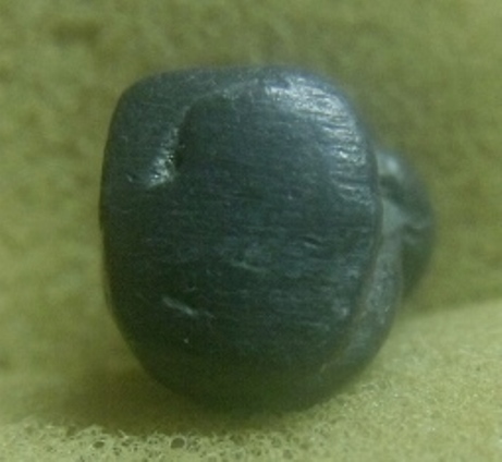 **เบา​ๆ​**พระปิดตาพิมพ์สอดเข่า หลังยันต์ เนื้อชินตะกั่ว เก่าๆ ไม่ทราบที่**เนื้อจัด สวยๆ เชิญชมครับ