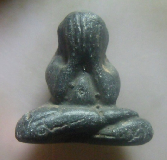 **เบาๆ**พระปิดตาลององค์ สายวัดบางแซะ เนื้อผงใบลาน มียันต์รอบองค์ สวยๆ**เชิญชมครับ 