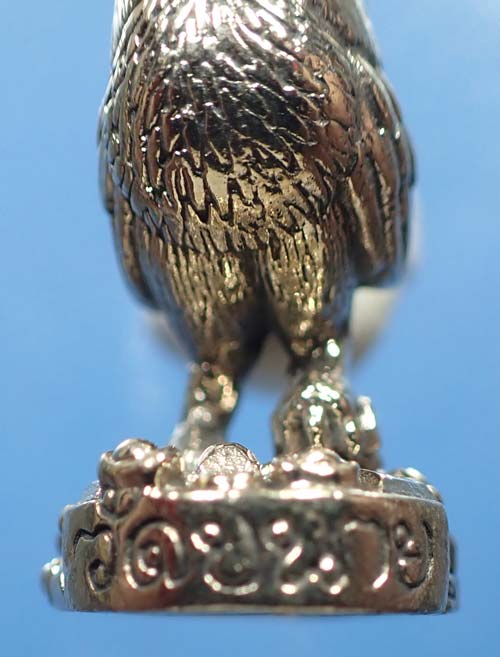 รูปหล่อพญาไก่รวยทรัพย์ พ่อหลวงล้าน วัดขนาย รุ่นเศรษฐีเงินล้าน ๕๕ "โค๊ด ๒๘๓ ล้าน" สวยกริ๊บ*28