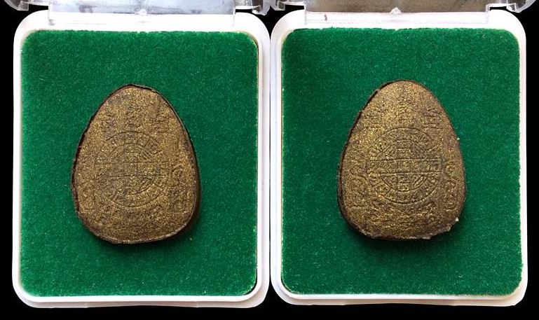 ปิดตานวะมหามงคล แซยิด 76ปี เนื้อผงใบลาน ตะกรุดเงิน 3 ดอก+โรยผงตะไบพระกริ่งทั้งด้านหน้าและหลัง ปี2542