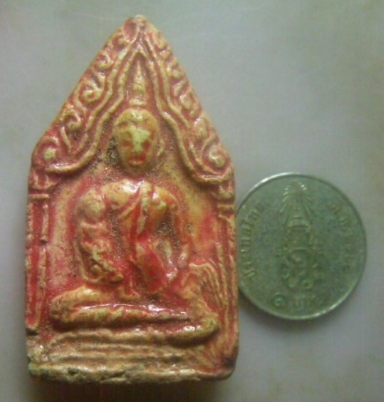 **เบาๆ**พระขุนแผนอุ้มกุมาร อุ้มไก่ เนื้อผงเคลือบ เก่าๆ ไม่ทราบที่**เมตตา มหาเสน่ห์ สวยๆ เชิญชมครับ 