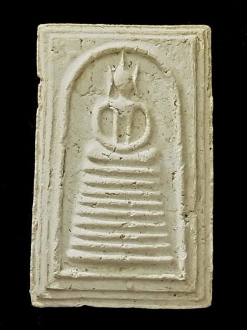 สมเด็จวัดเกษไชโย ปี 2521 ฐาน 9 ชั้น