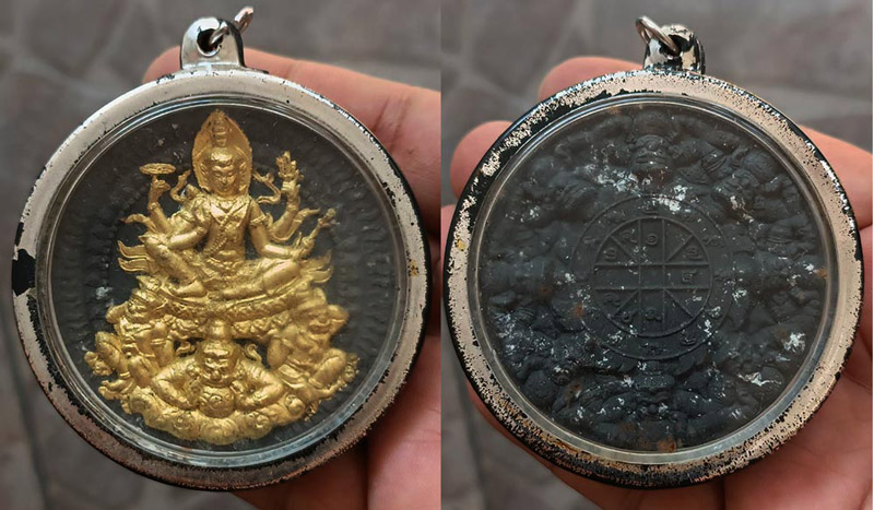 องค์พ่อจตุคามรามเทพ เนื้อดำปิดทอง รุ่นตามรอยพ่อ ไหว้ครูวัดคอหงษ์ 2550 โค้ดกรรมการ+เลข 03445 ขนาด 5.5