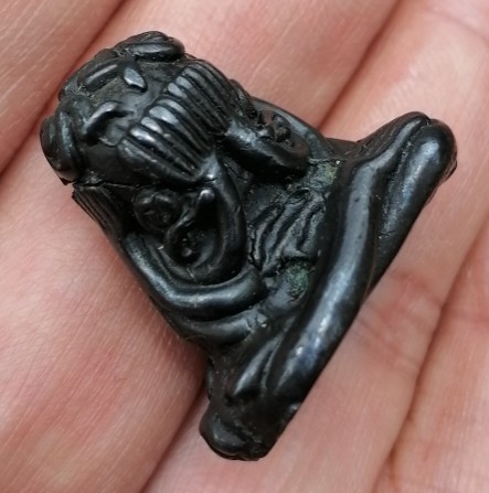 พระบ้านไม่ทราบที่ เคาะเดียว