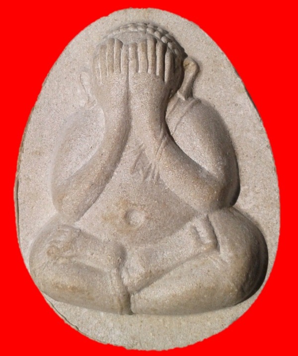 พระปิดตาจัมโบ้หลังยันต์ดวง เนื้อผงเกสร หลวงปู่โต๊ะ 111 (พระสร้างปี 2541) สภาพสวยสมบูรณ์