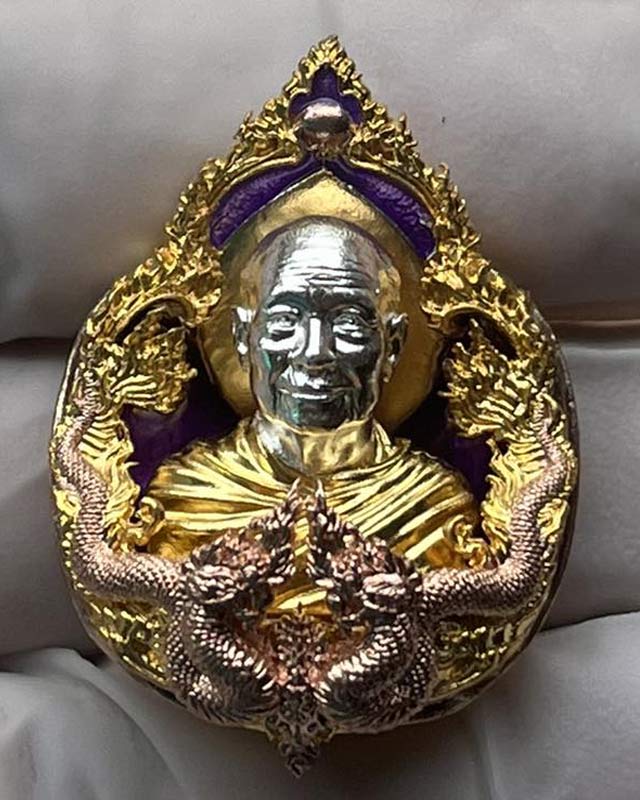 หลวงปู่จื่อ หลวงปู่จือ วัดเขาตาเงาะ ชัยภูมิ งานพุทธศิลป์ ชุดกรรมการ เนื้อ 3 K ลงยาม่วง