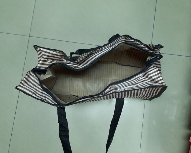 (ปิด59-) กระเป๋ากระสอบหูหิ้ว-มีซิป กันน้ำได้ ขนาด 5x10x12.5นิ้ว (สภาพไม่ได้ใช้)