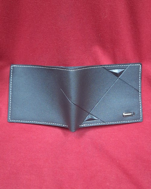 (ปิด49-) กระเป๋าใส่สตางค์ผู้ชายสีดำ Jiangbao (สภาพไม่ได้ใช้)