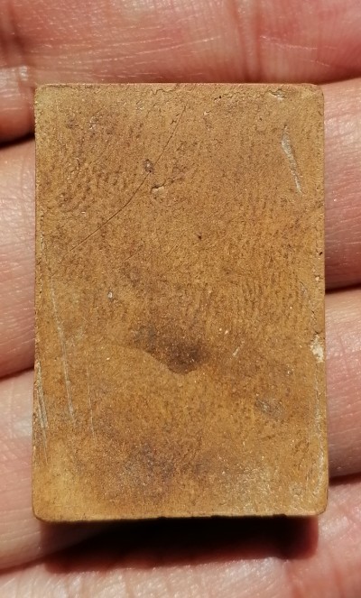 พระสมเด็จแหวกม่าน ไข่ปลาข้างเม็ด หลังเรียบหลวงพ่อกวย วัดโฆสิตาราม ยุคต้น​ เคาะเดียว    