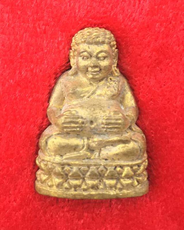 พระสังกัจจายน์ชินบัญชร 8 รอบ อายุครบ 96 ปี 2561 หลวงพ่อพัฒน์ ปุญญกาโม วัดห้วยด้วน เนื้อทองเหลือง