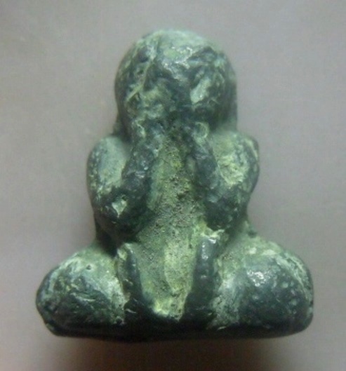 **เบา​ๆ​**พระปิดตามหาอุตม์ หล่อเก่า เนื้อชิน ไม่ทราบที่**เนื้อจัด สวยๆ เชิญชมครับ