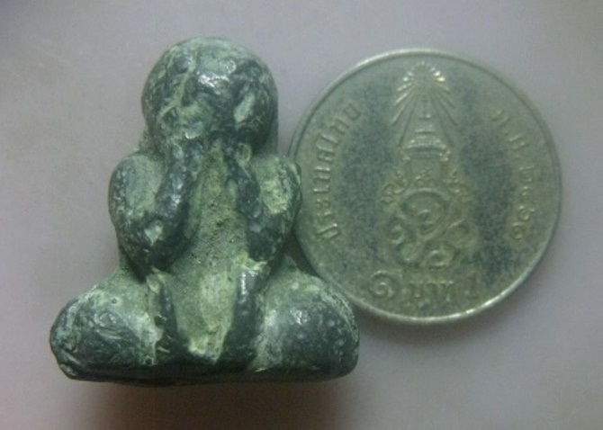 **เบา​ๆ​**พระปิดตามหาอุตม์ หล่อเก่า เนื้อชิน ไม่ทราบที่**เนื้อจัด สวยๆ เชิญชมครับ