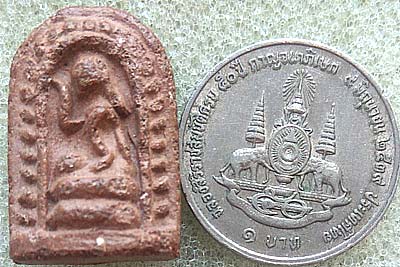 แม่นางกวัก ซุ้มโค้ง หลังยันต์ เนื้อดิน