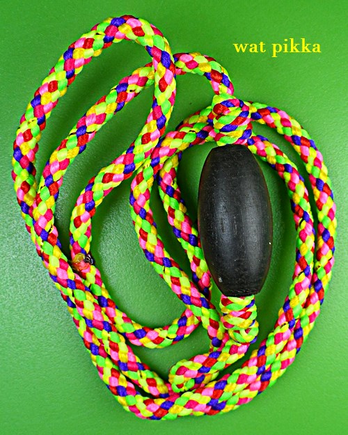 ลูกสะกดไม้พญางิ้วดำหลวงปู่สิงห์ วัดบ้านขี้เหล็ก ศรีสะเกษ .3901.*