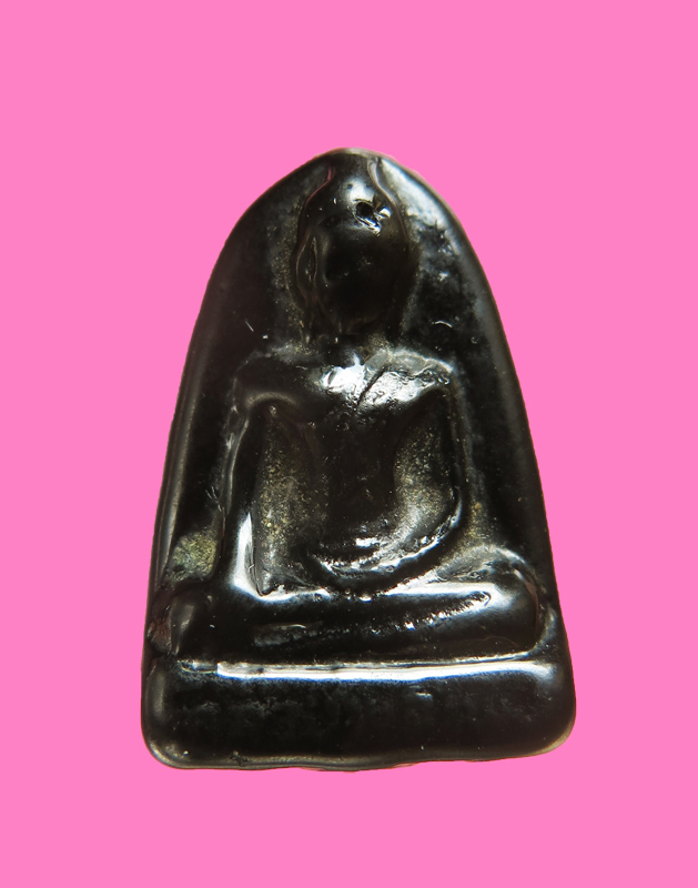 พระเนื้อแร่เขาพรหมชะแง้ พิมพ์พระประทาน หลวงพ่อสงัด วัดหัวโพธิ์