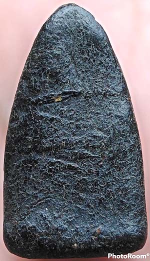 *พระผงเกศาครูบาเจ้าศรีวิชัย พิมพ์รูปเหมือน เนื้อแก่ว่าน*