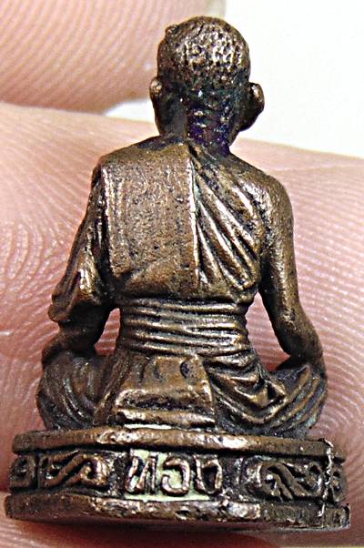 ๒๐ รูปหล่อหลวงพ่อสง่า วัดทุ่งทอง อุทัยธานี