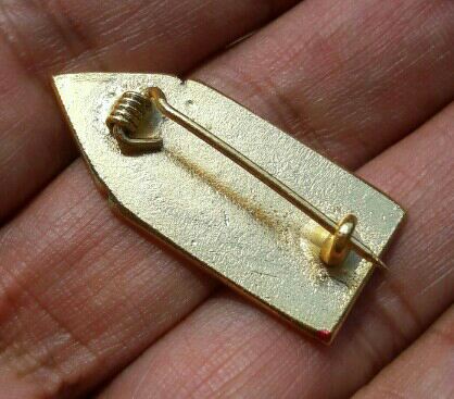 เหรียญเข็มกลัดลงยา วัดพู แขวงจําปาสัก สปป.ลาว เคาะเดียว    